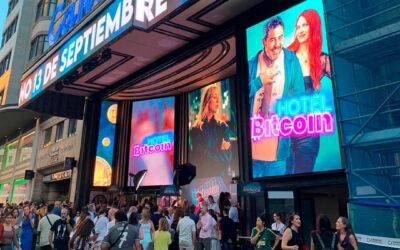 La FNDB Asiste a la Premier de Hotel Bitcoin: Una Comedia Que Nos Acerca al Mundo Cripto